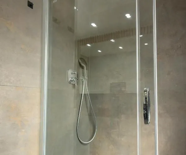Sweethome - Dah02 - Luxus Pur Apartment, Kueche, Tv ダッハウ