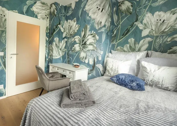 アパート Sweethome - Dah02 - Luxus Pur Apartment, Kueche, Tv ダッハウ